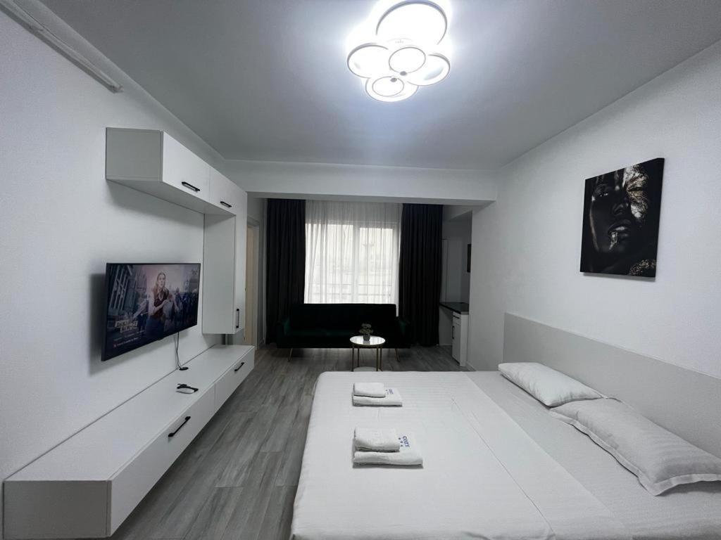 Urban Apartments And Studios - City Center Iasi Exterior photo